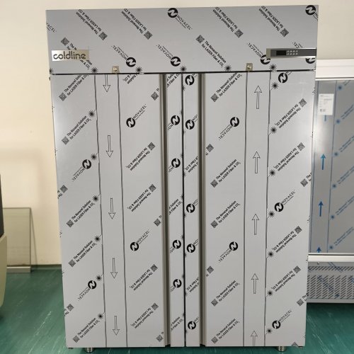 Coldline A140/2ME Smart 1400 literes háttérhűtő -2/+8°C, GN 2/1, polccal