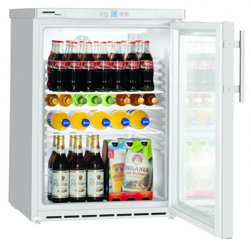 LIEBHERR 141 literes pult alá helyezhető hűtő, ventilációs hűtéssel, üveg ajtó
