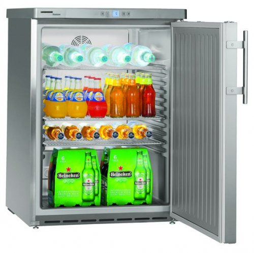 LIEBHERR 141 literes pult alá helyezhető hűtő, ventilációs hűtéssel, teli ajtóval