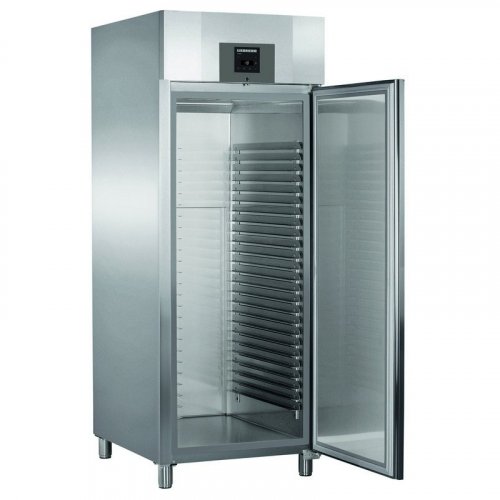 LIEBHERR 856 literes cukrászati mélyhűtő, ventilációs hűtéssel, teli ajtóval